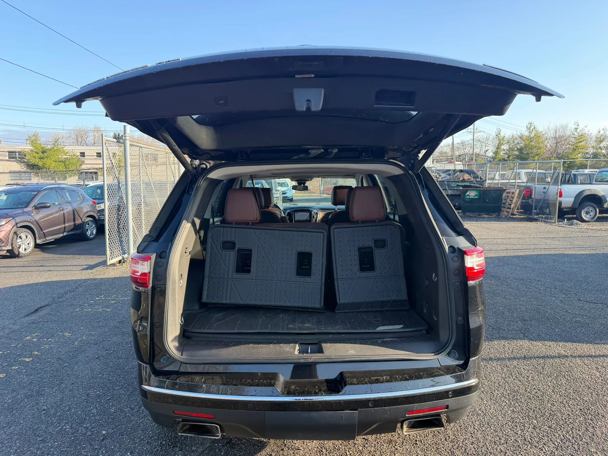 Used 2019 Chevrolet Traverse High Country w/ LPO, Floor Liner Package AWD/4WD image 33