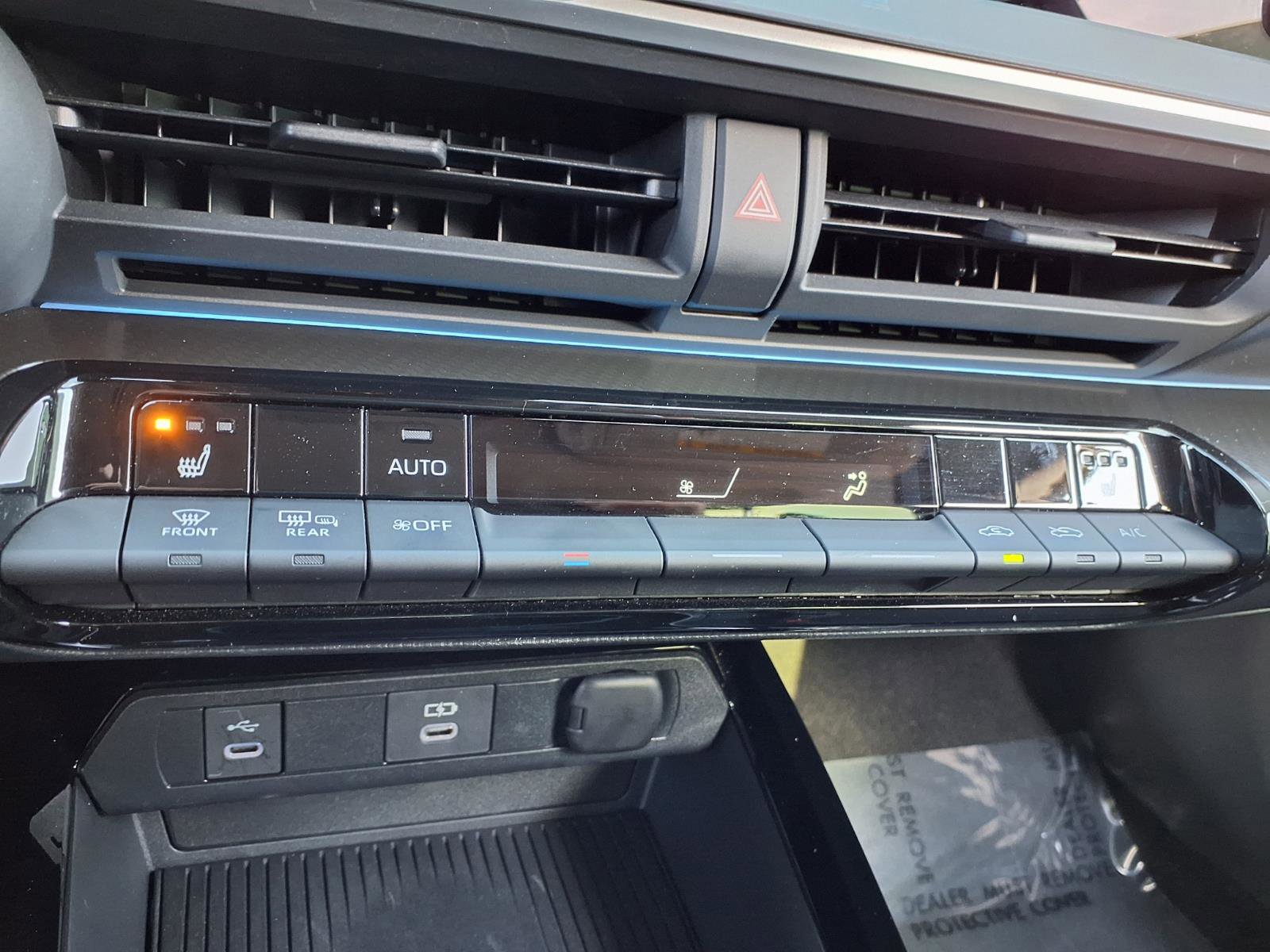 Used 2025 Toyota Prius FWD image 6