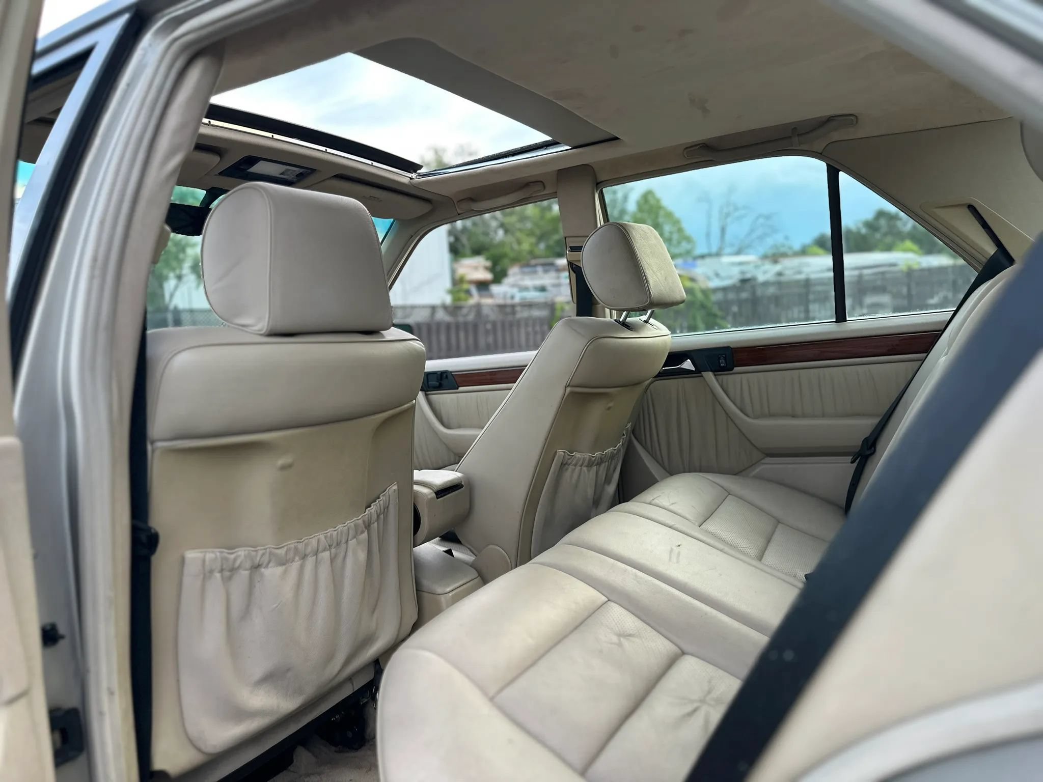 Used 1994 Mercedes-Benz E 320 Sedan image 56