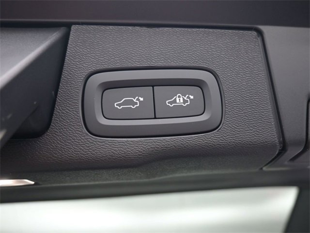 New 2026 Volvo XC60 B5 Ultra w/ Protection Package Premier image 34
