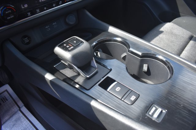 Used 2024 Nissan Rogue SV FWD image 27