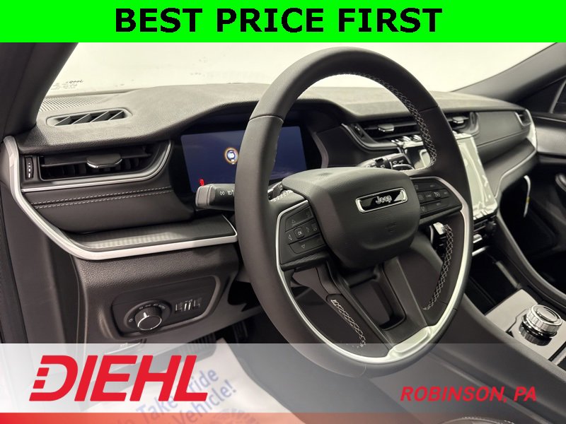 New 2025 Jeep Grand Cherokee Altitude image 21