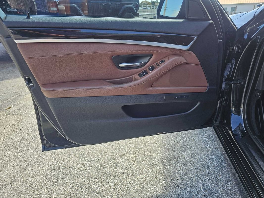 Used 2015 BMW 528i xDrive Sedan image 8