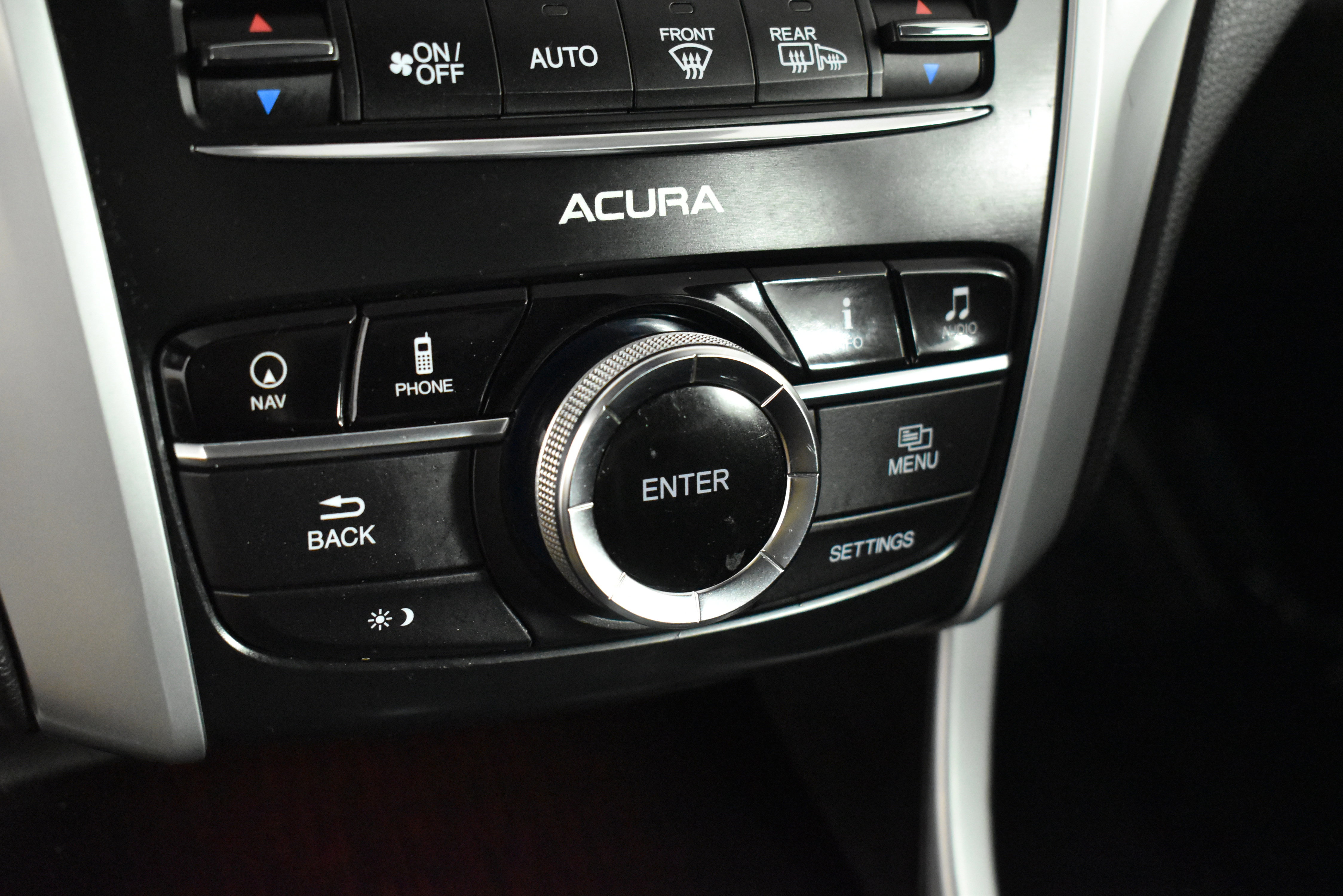 Used 2017 Acura TLX V6 w/ Technology Package image 32