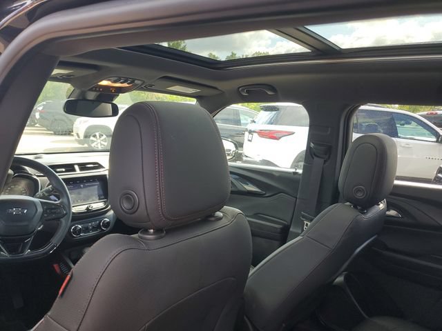 Certified 2022 Chevrolet TrailBlazer RS w/ Sun and Liftgate Package AWD/4WD image 10
