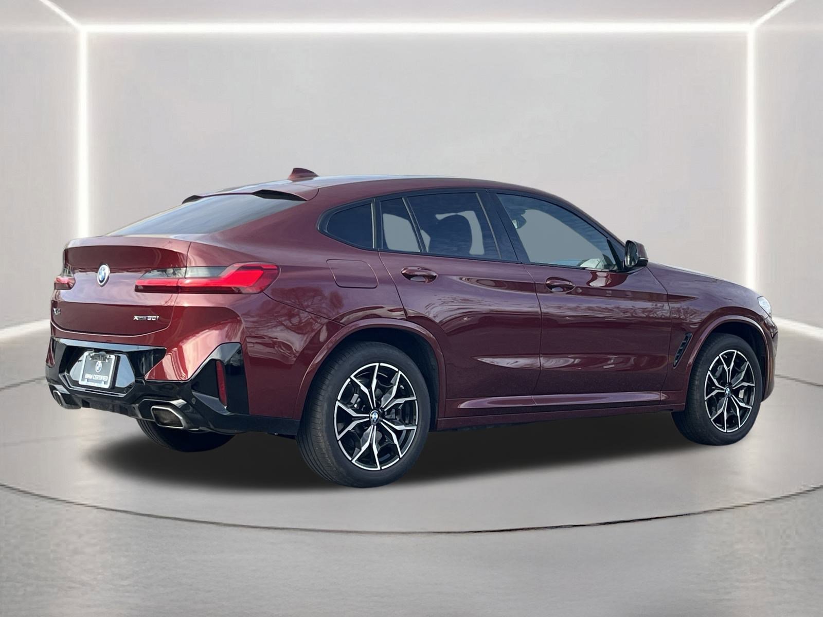 Used 2025 BMW X4 xDrive30i image 28