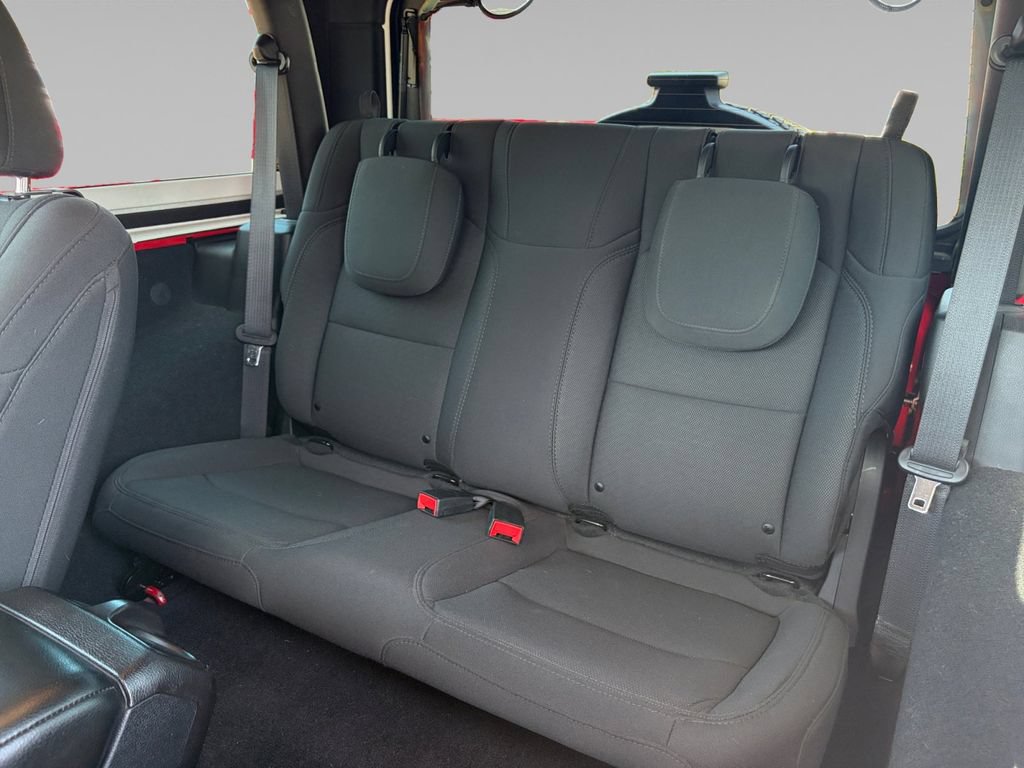 Used 2019 Jeep Wrangler Sport AWD/4WD image 14