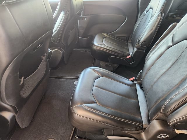 Used 2025 Chrysler Pacifica Select FWD image 31
