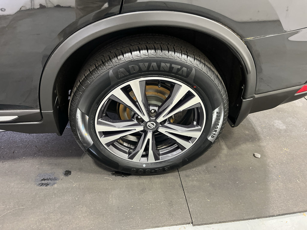 Used 2018 Nissan Rogue SL w/ Premium Package AWD/4WD image 26
