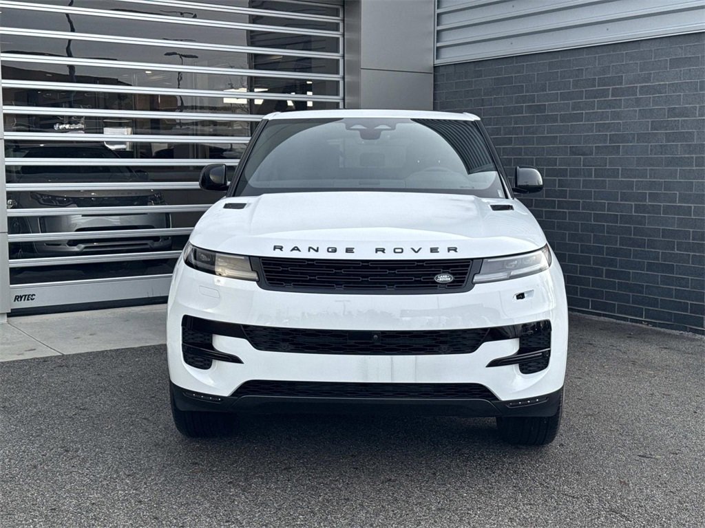New 2025 Land Rover Range Rover Sport SE image 3