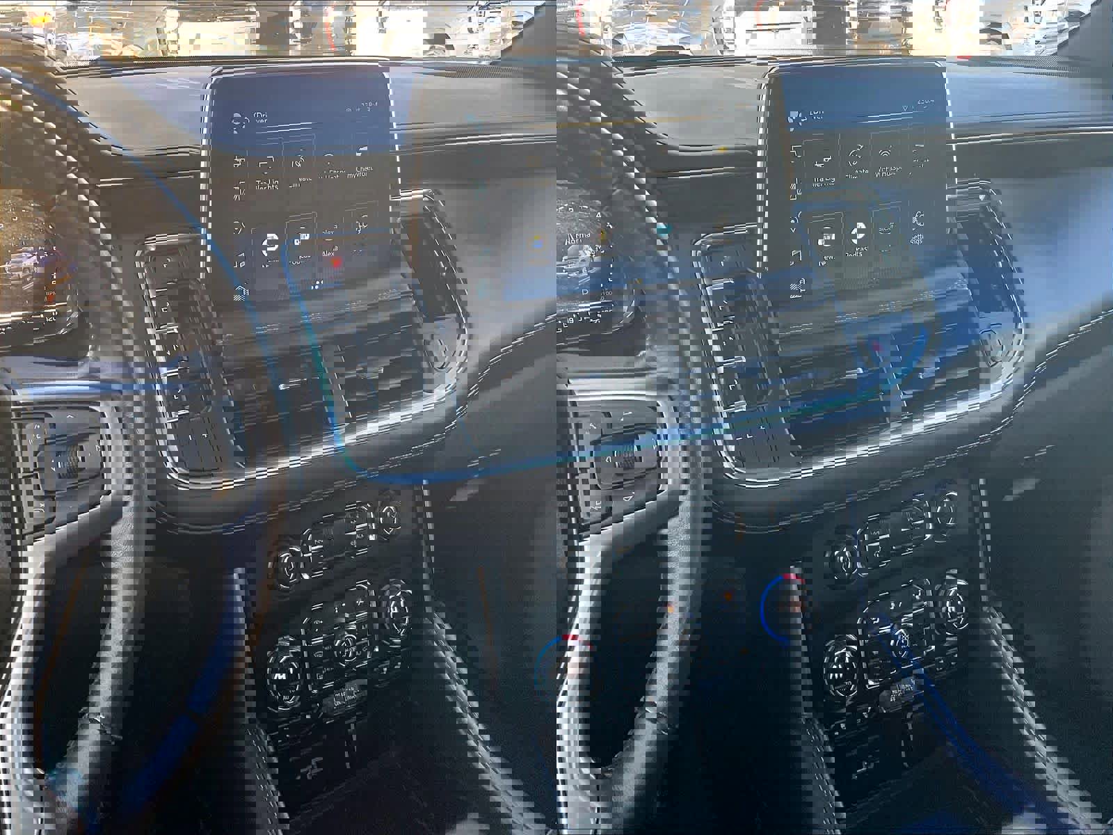 Used 2022 Chevrolet Tahoe LT w/ LT Signature Plus Package image 18