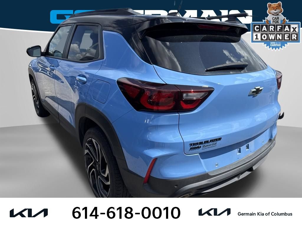 Used 2024 Chevrolet TrailBlazer RS w/ Convenience Package AWD/4WD image 2