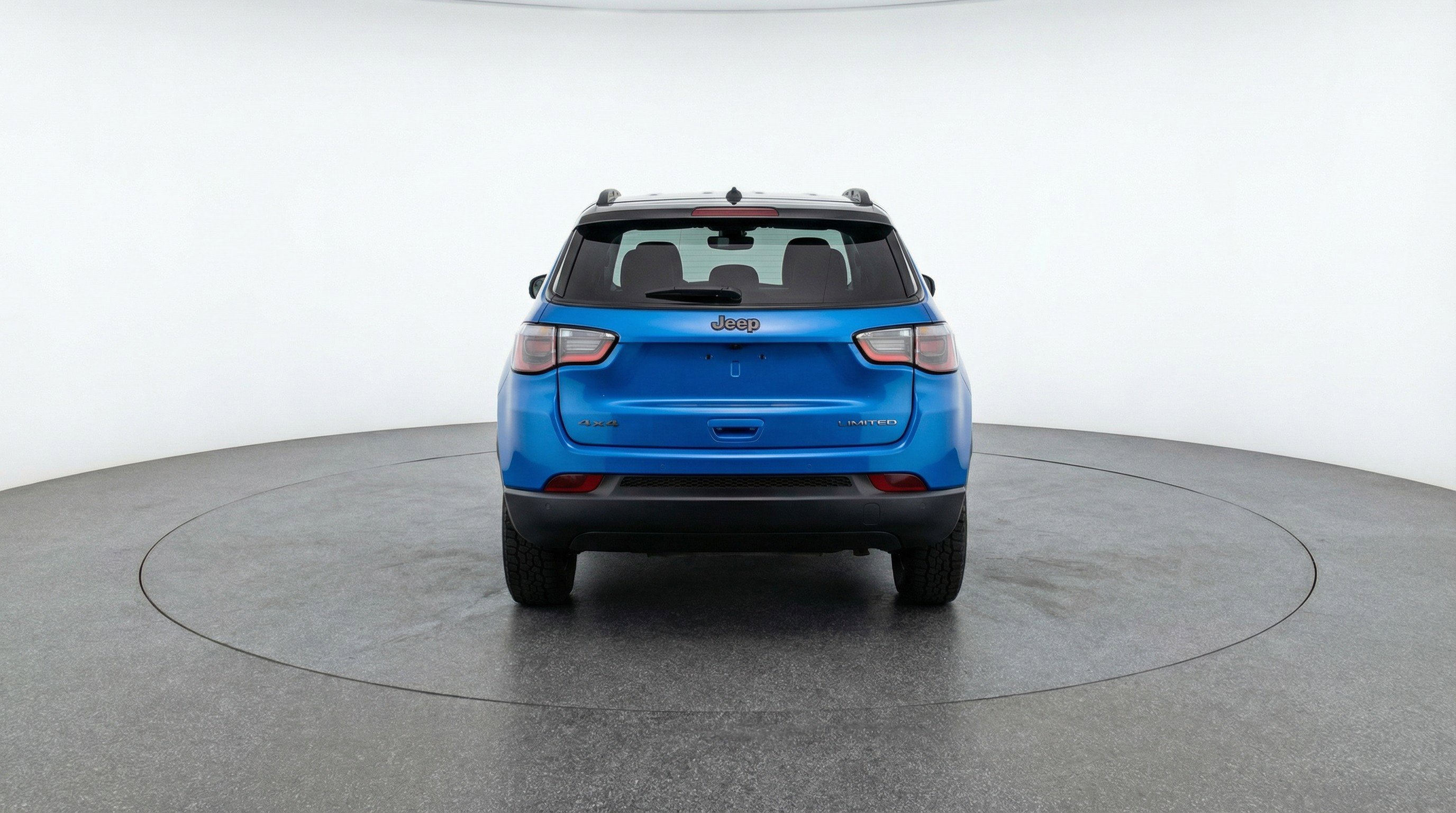 Used 2025 Jeep Compass Trailhawk image 7