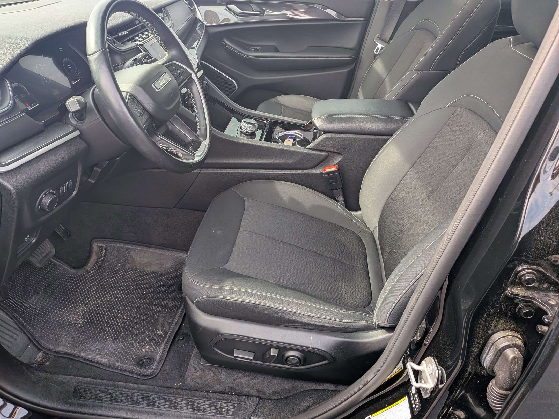 Certified 2021 Jeep Grand Cherokee L Laredo w/ Luxury Tech Group I RWD image 12