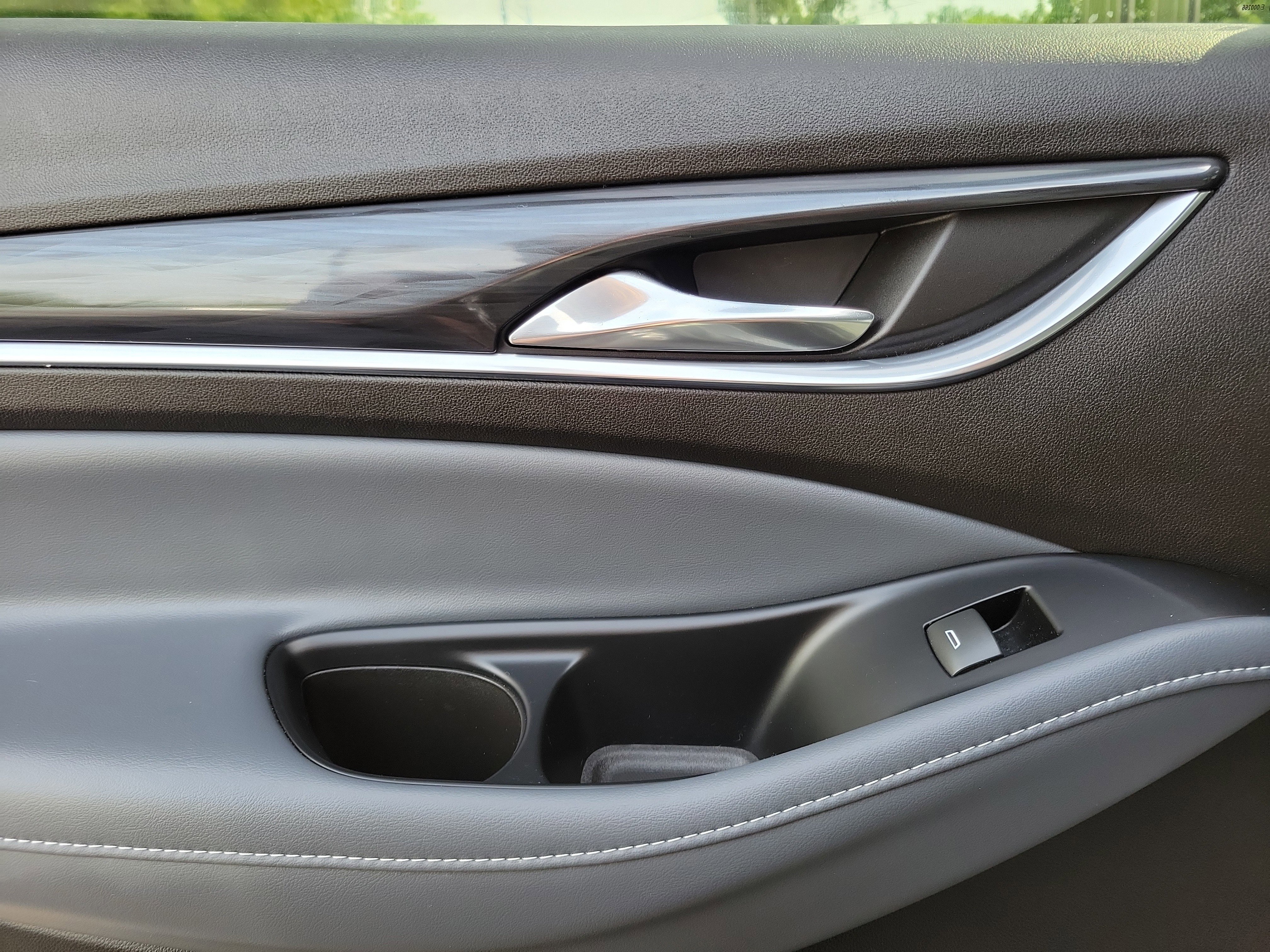 Used 2023 Buick Enclave Essence w/ Experience Buick Package image 12