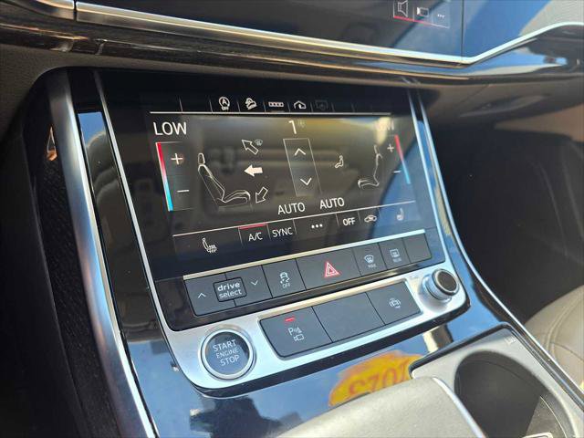 Used 2023 Audi Q7 3.0T Premium w/ Convenience Package AWD/4WD image 31
