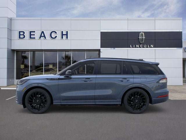New 2026 Lincoln Aviator Reserve w/ Jet Appearance Package RWD image 3
