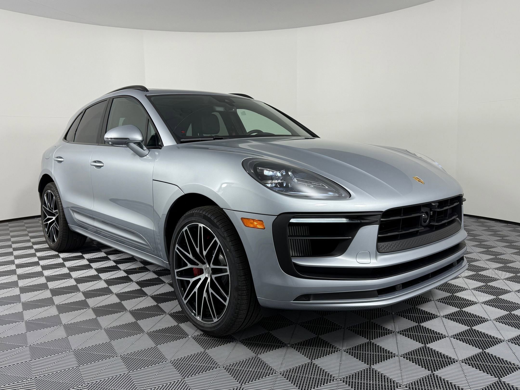 Certified 2026 Porsche Macan S AWD/4WD image 7