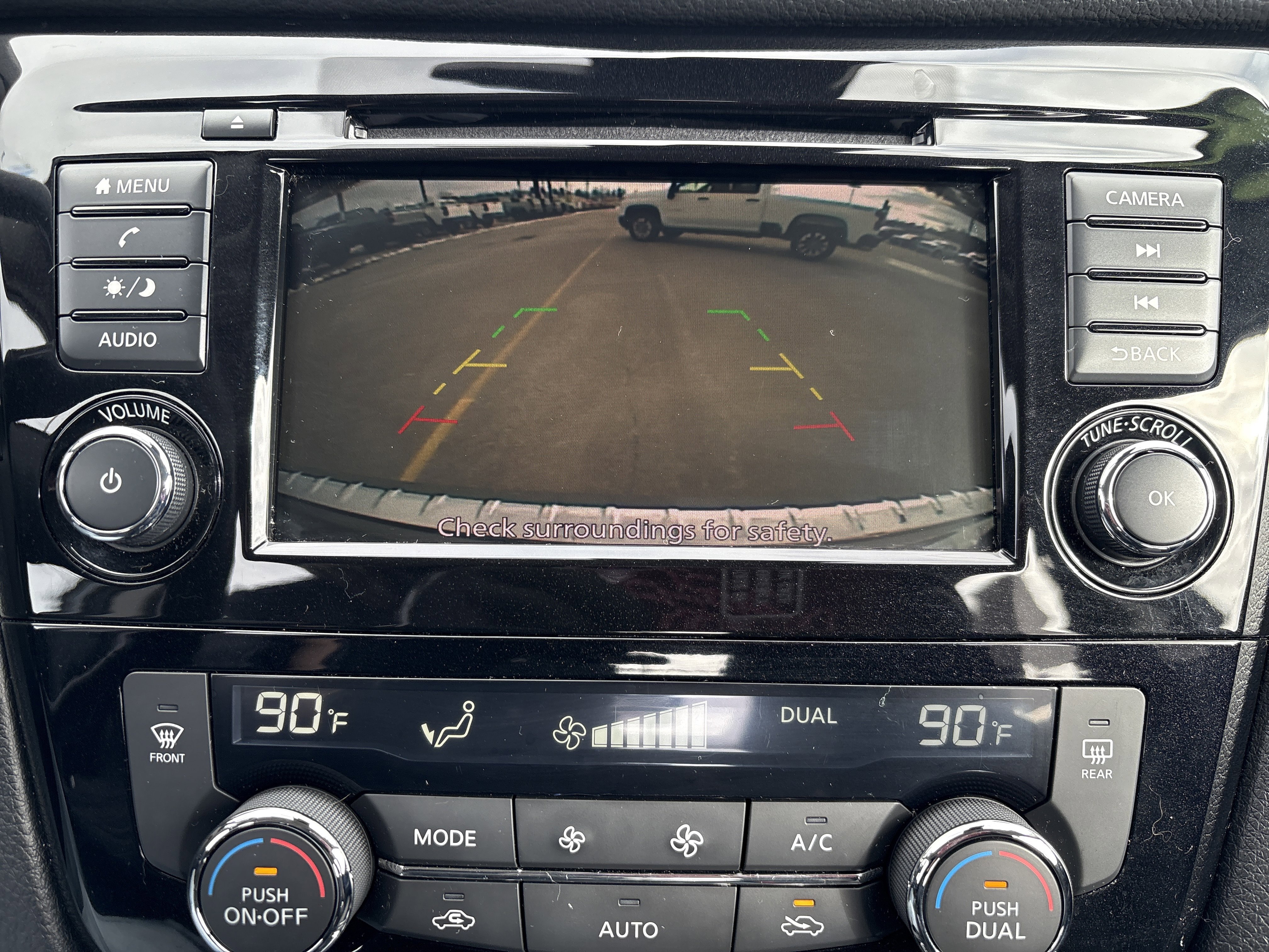 Used 2022 Nissan Rogue Sport SV image 27