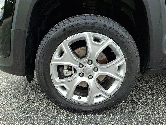 Used 2023 Jeep Renegade Limited w/ Sun/Sound Group AWD/4WD image 28