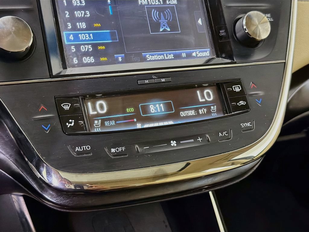 Used 2018 Toyota Avalon Limited w/ Carpet Mat Package FWD image 18