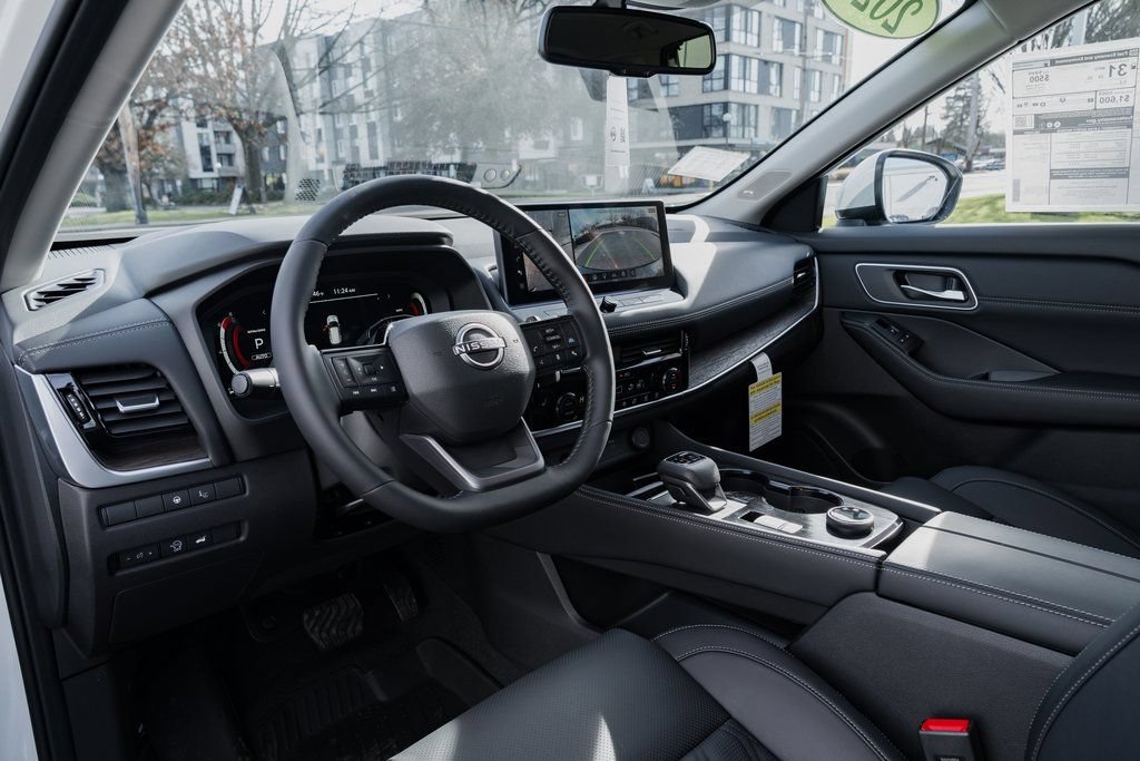 New 2026 Nissan Rogue Platinum w/ Tech Package AWD/4WD image 21