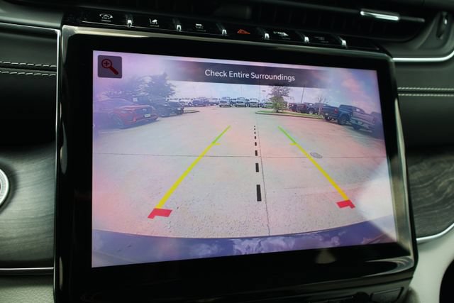 Used 2023 Jeep Grand Cherokee L Overland w/ Luxury Tech Group IV RWD image 19