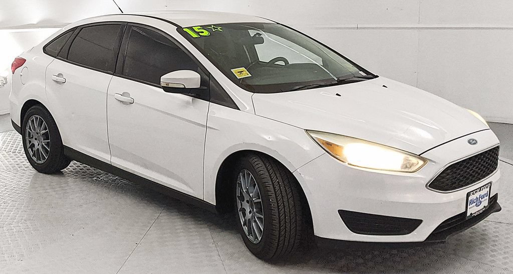 Used 2015 Ford Focus SE