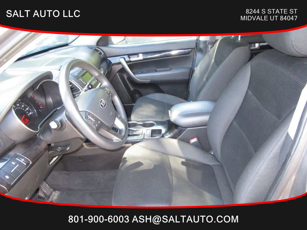 Used 2015 Kia Sorento LX image 14