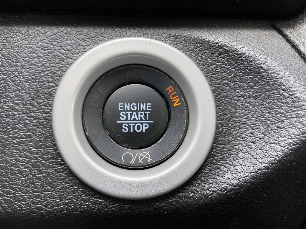 Used 2022 RAM 1500 Classic SLT w/ Black Appearance Group image 28