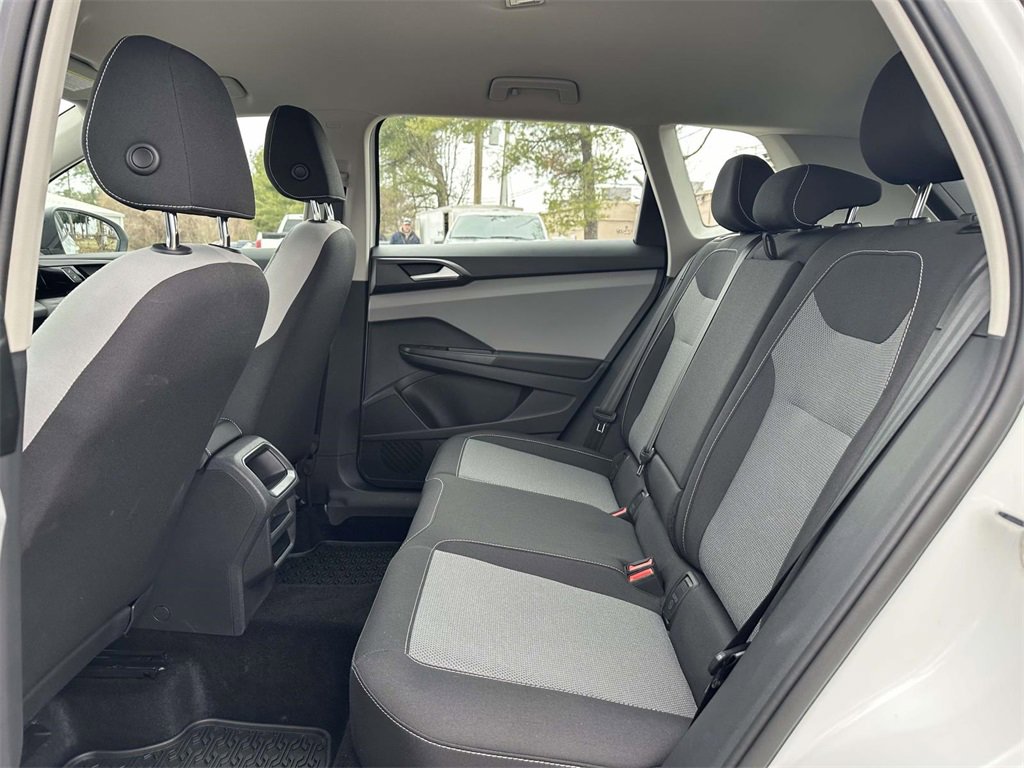 Used 2022 Volkswagen Taos S image 16