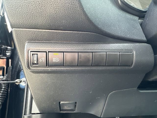 Certified 2023 Toyota Corolla LE image 30