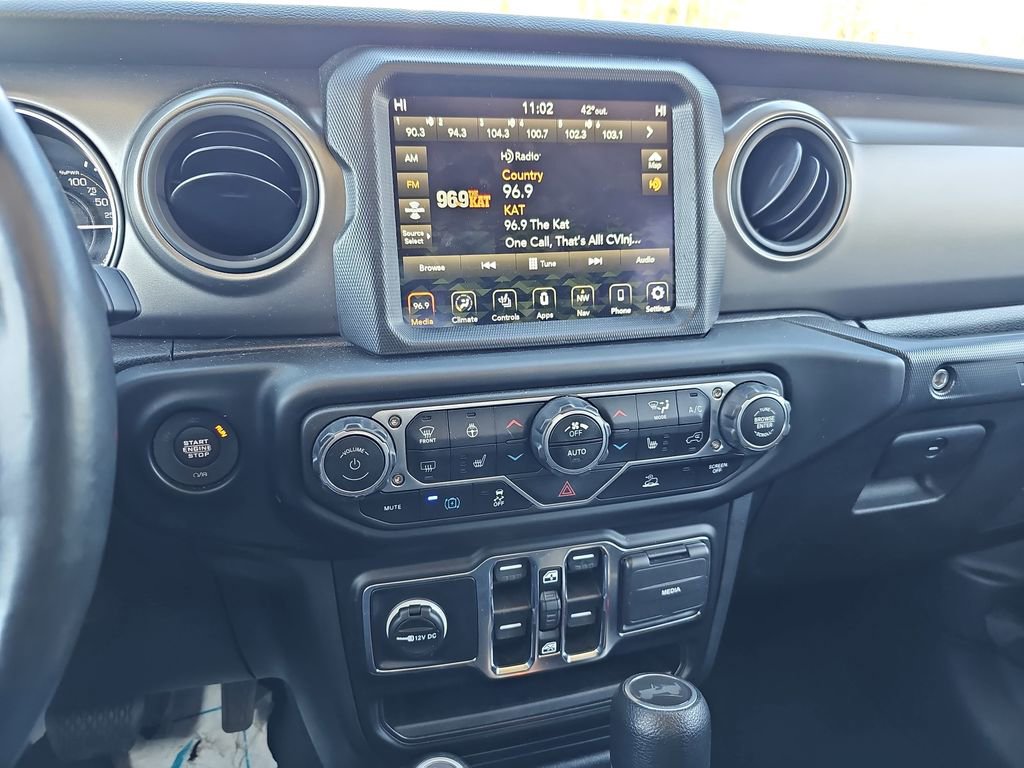 Used 2023 Jeep Wrangler Unlimited w/ Cold Weather Group image 26