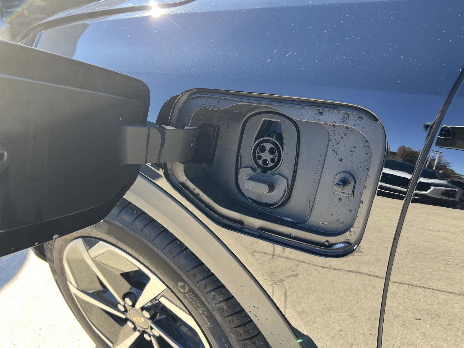 New 2026 Chevrolet Equinox EV LT image 28