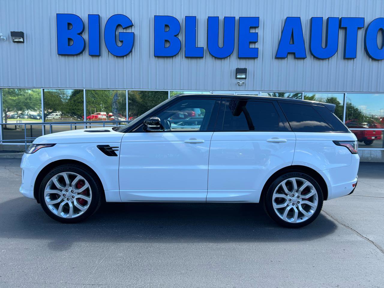 Used 2022 Land Rover Range Rover Sport HSE Dynamic AWD/4WD image 2