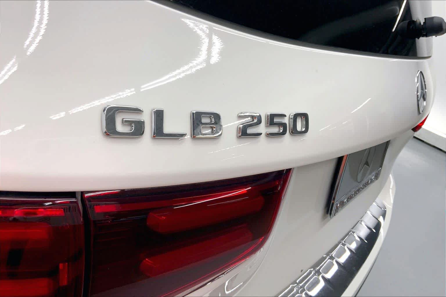 New 2026 Mercedes-Benz GLB 250 image 16