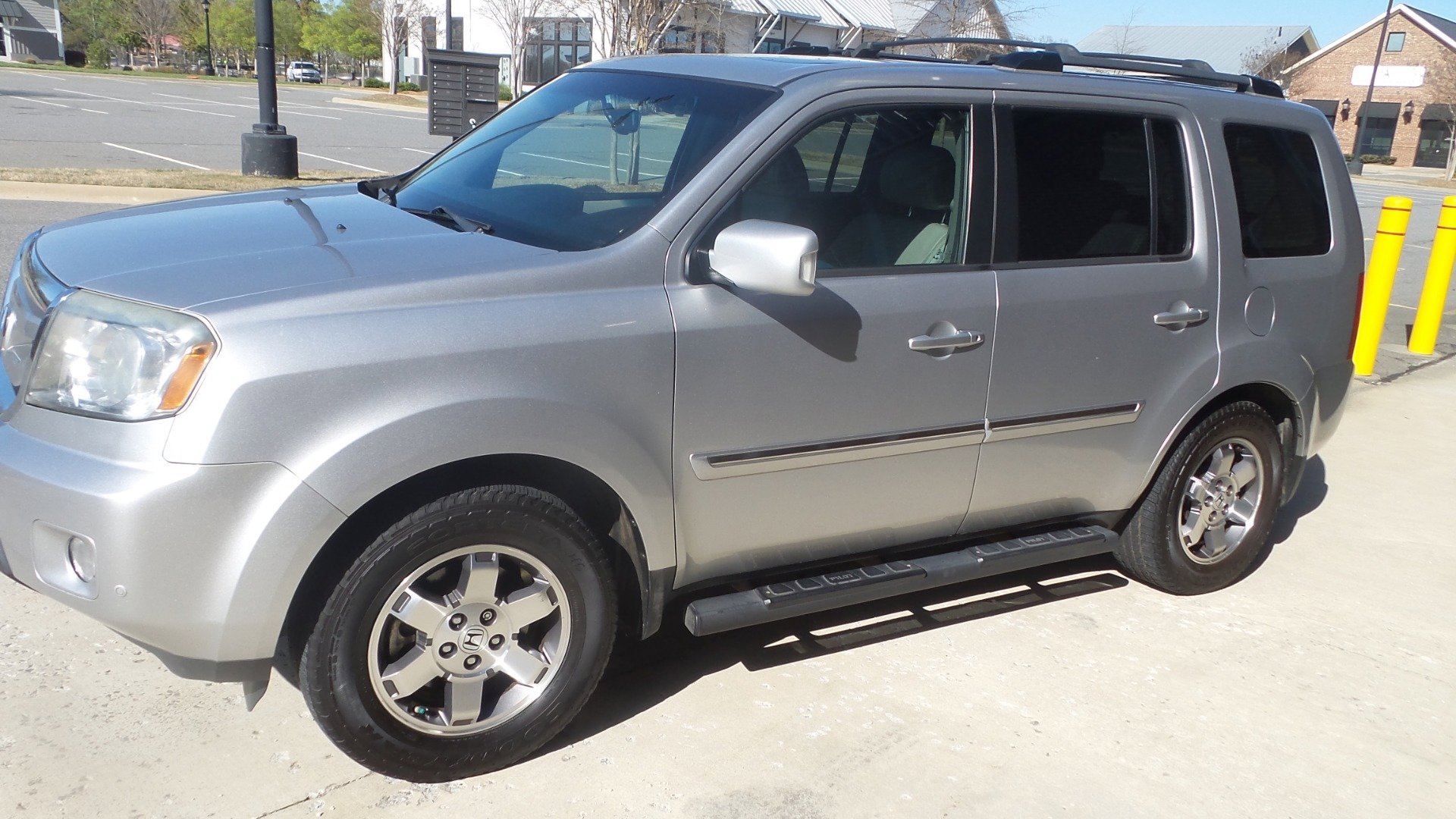 Used 2010 Honda Pilot Touring image 32