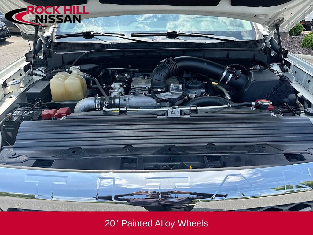 Used 2017 Nissan Titan SV AWD/4WD image 23