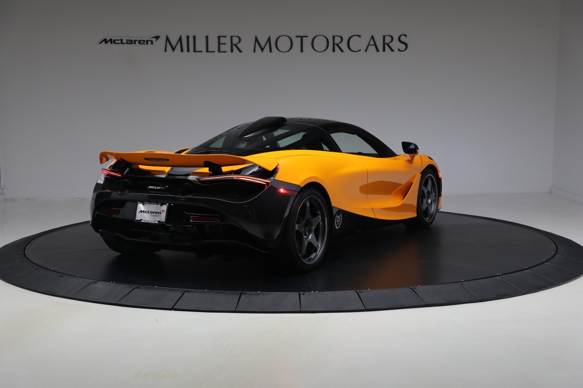 Used 2021 McLaren 720S RWD image 7