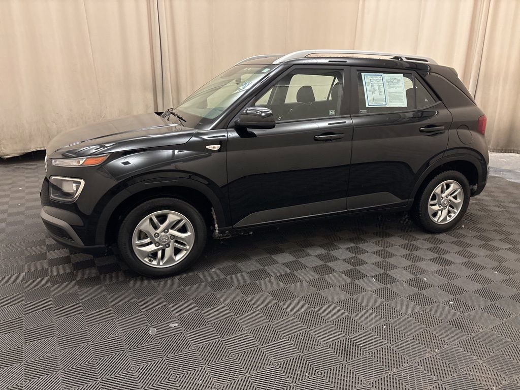 Used 2020 Hyundai Venue SEL image 8