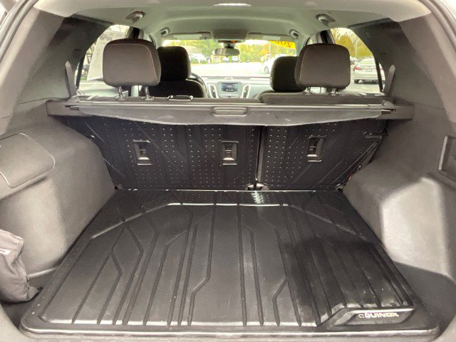 Used 2021 Chevrolet Equinox LT image 32