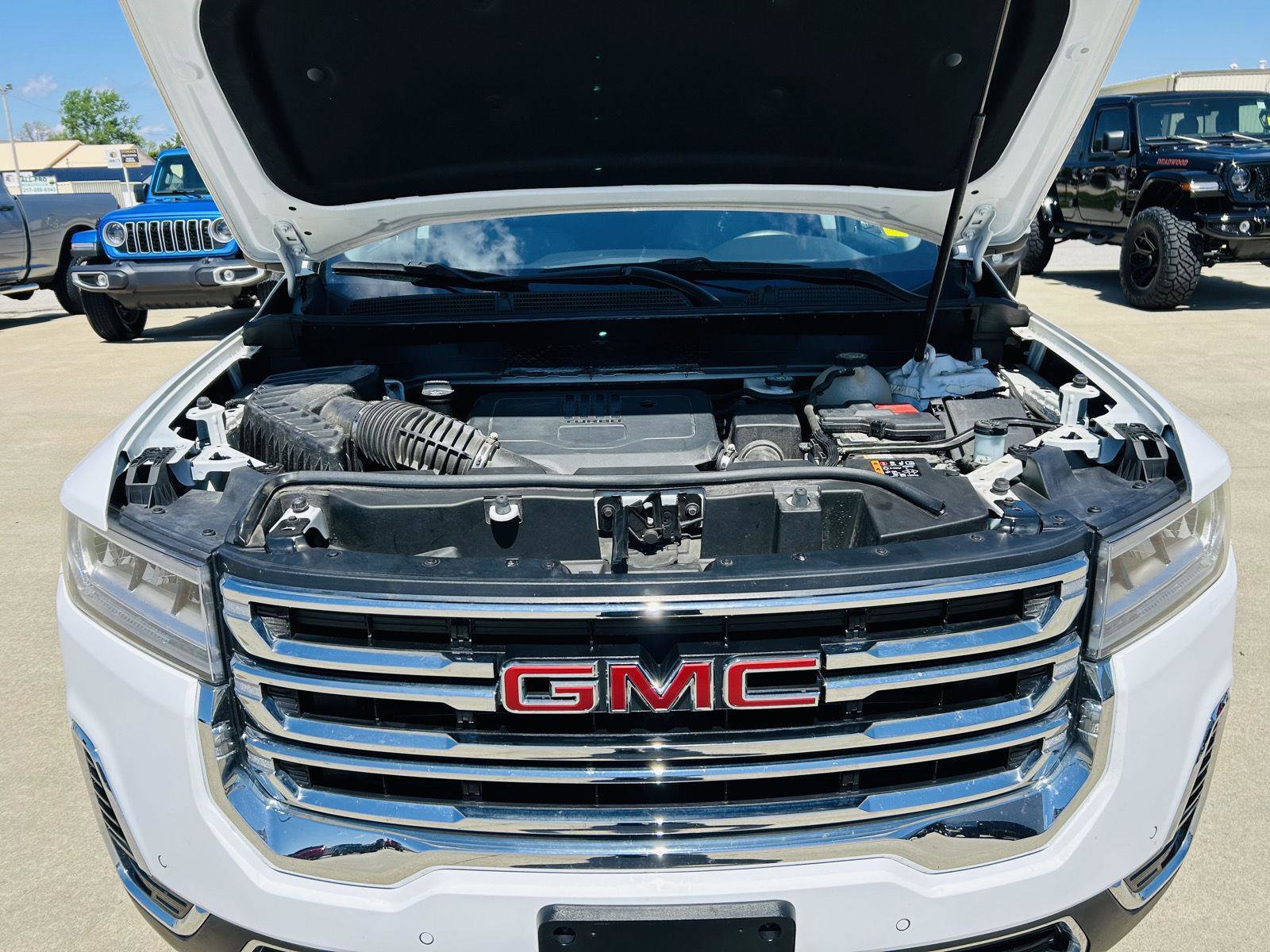 Used 2023 GMC Acadia SLE w/ Driver Convenience Package image 44