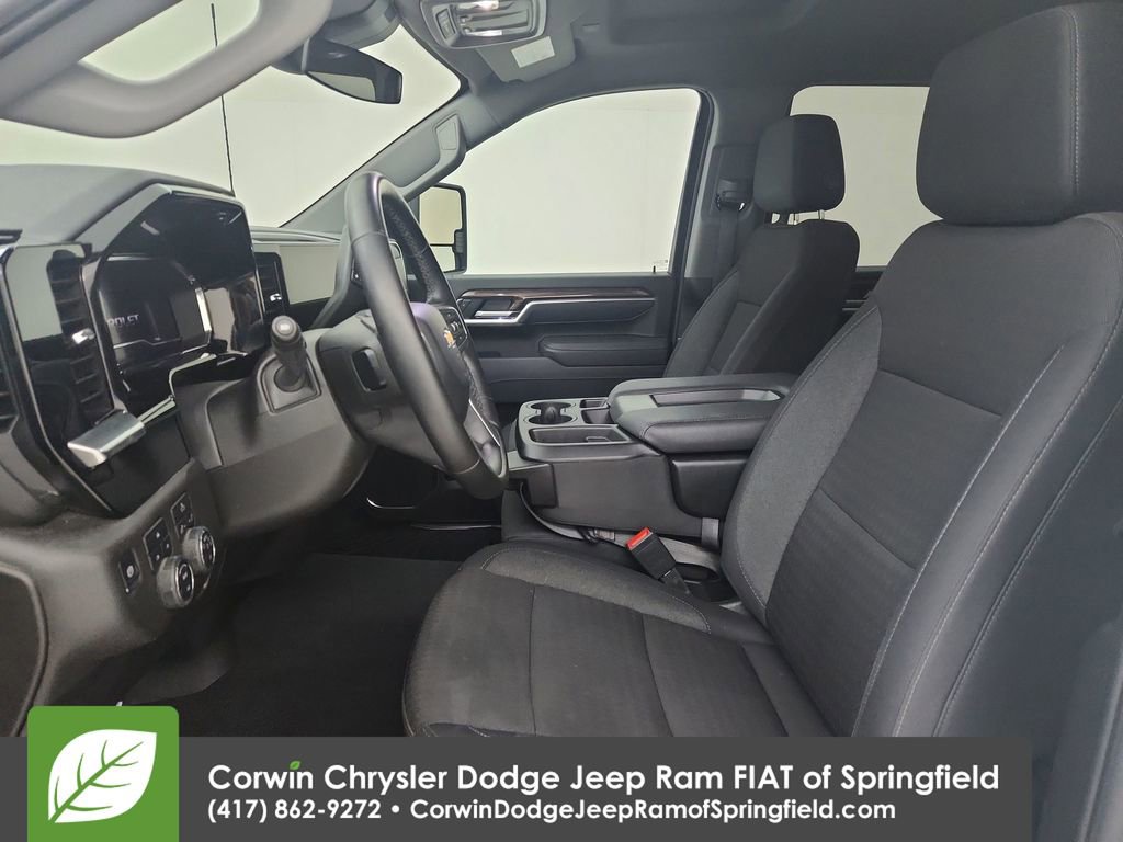 Used 2025 Chevrolet Silverado 2500 LT w/ Convenience Package image 18