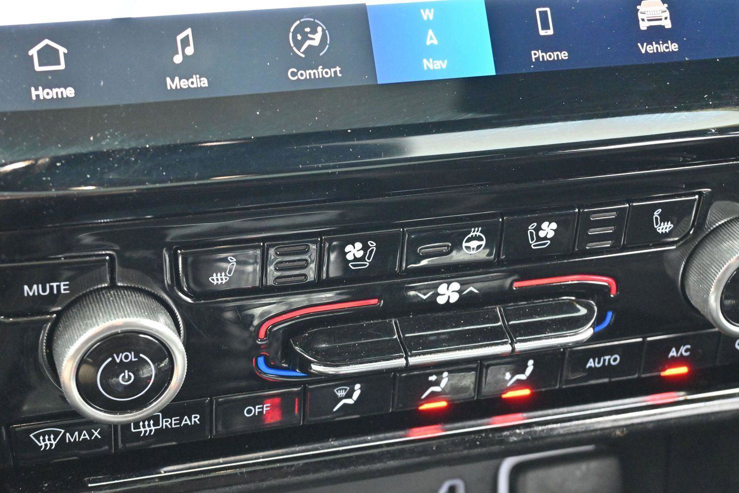 Used 2023 Jeep Grand Cherokee L Summit image 27