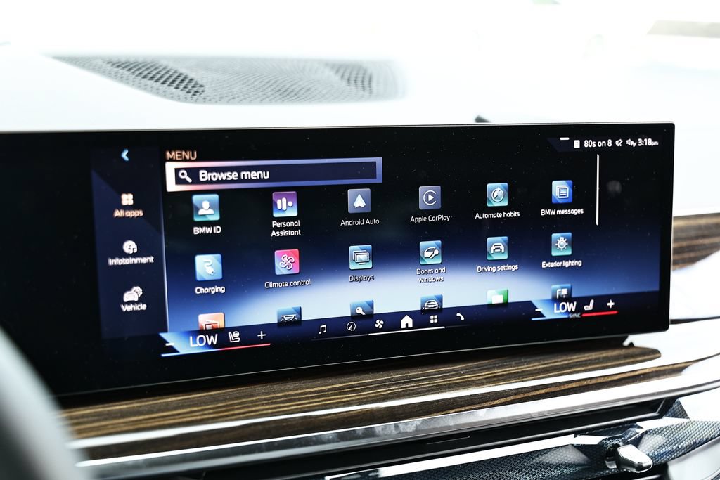 New 2026 BMW X5 xDrive50e w/ Premium Package AWD/4WD image 38