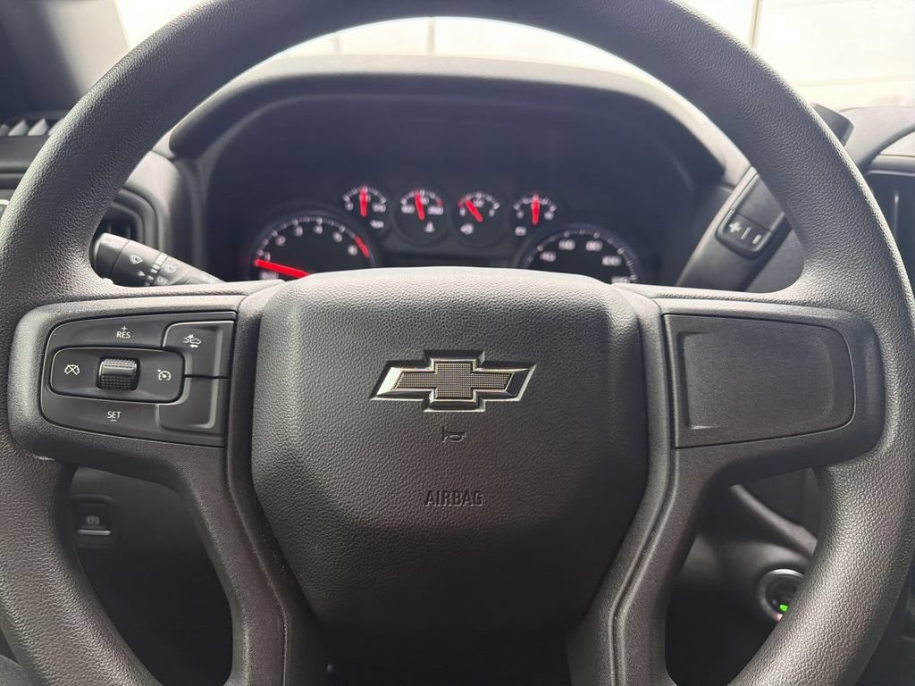 Used 2025 Chevrolet Silverado 1500 Custom Trail Boss AWD/4WD image 11