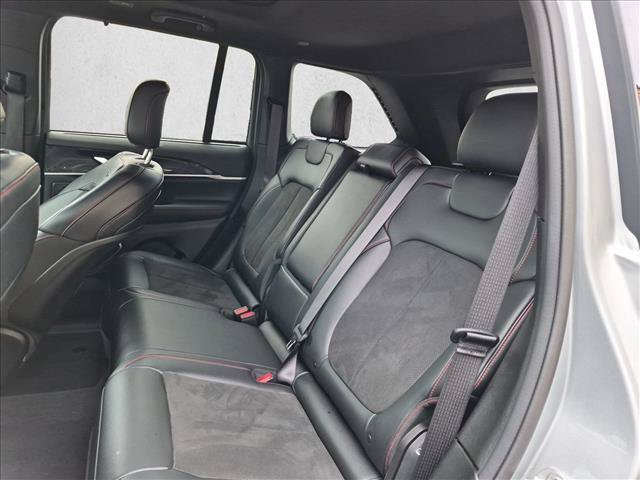 Used 2022 Jeep Grand Cherokee Trailhawk w/ Luxury Tech Group III AWD/4WD image 19