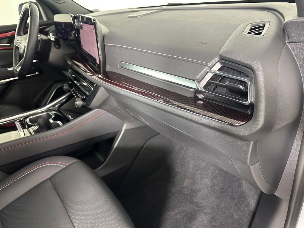 Used 2024 Chevrolet Traverse Z71 w/ Enhanced Driving Package image 30