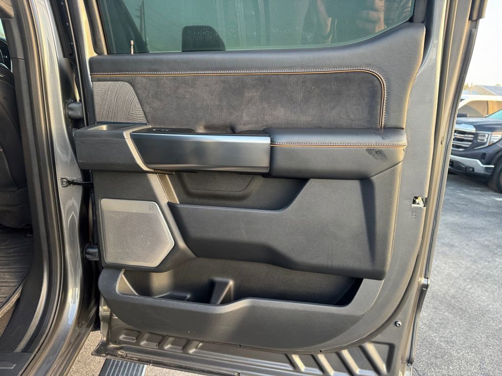 Used 2024 Ford F350 Platinum w/ FX4 Off-Road Package image 23