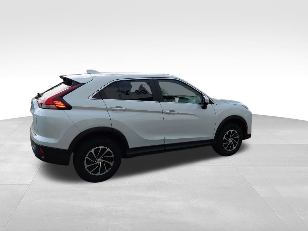 Used 2022 Mitsubishi Eclipse Cross ES image 9